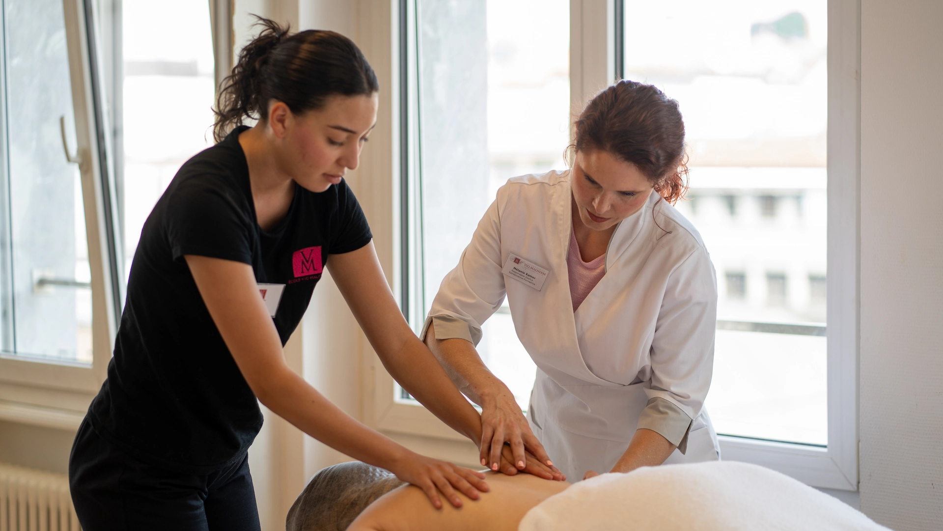 Massage corps - École Vio Malherbe Institut Formation Lausanne